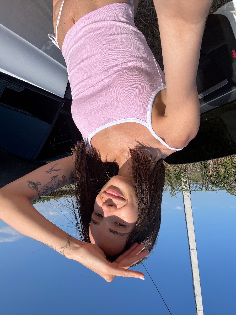 Sexy model Tina in Ensenada